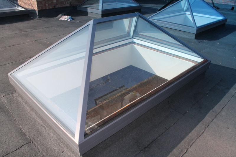Vertex Contemporary Lantern Rooflight